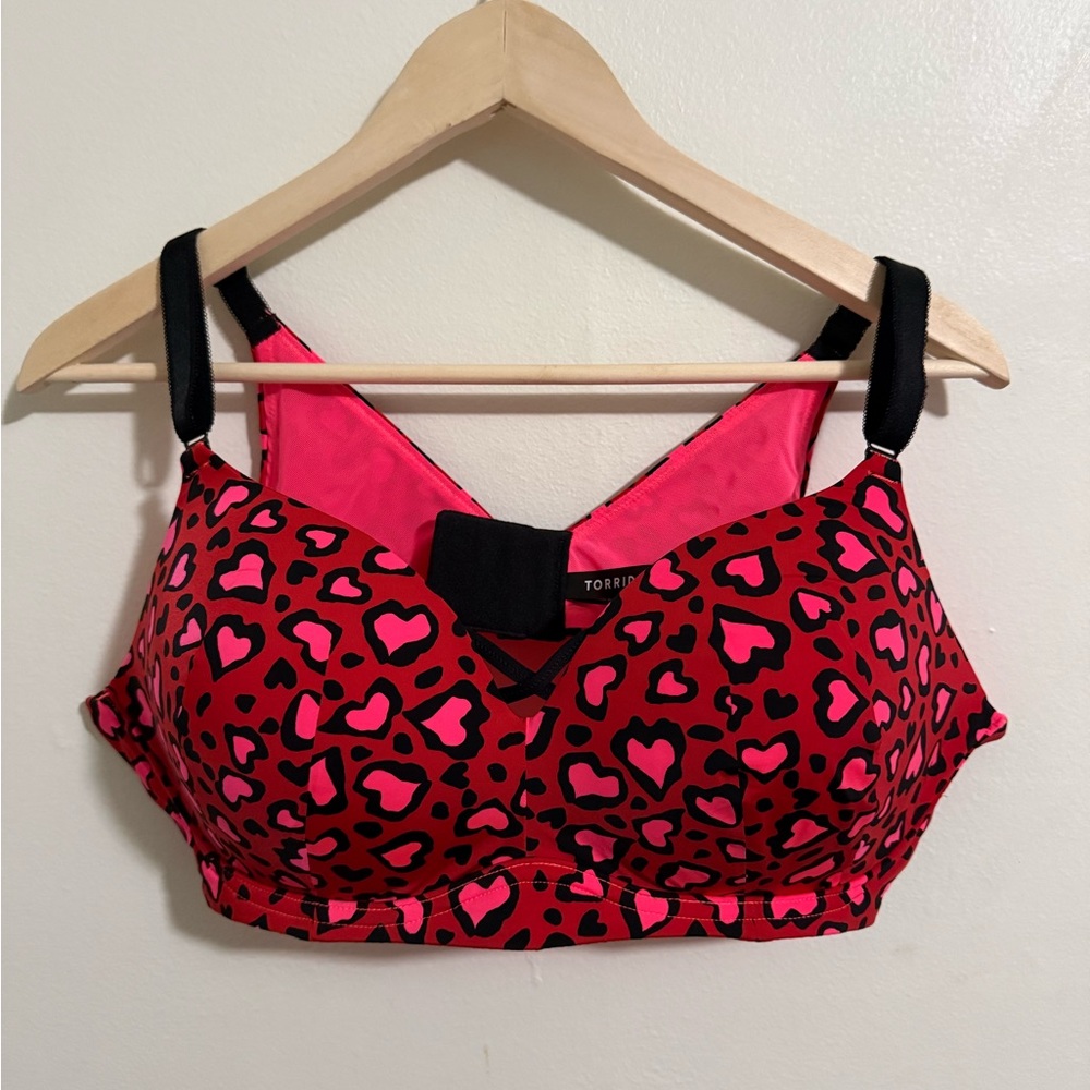 Torrid Red and Pink Heart Pattern Bra
